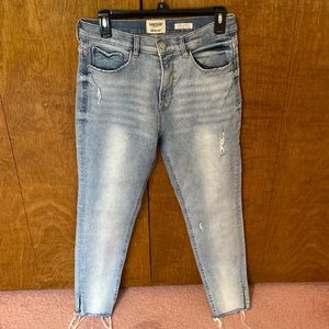 Kensie Jeans Vintage. The Ultimate High Rise Skinny